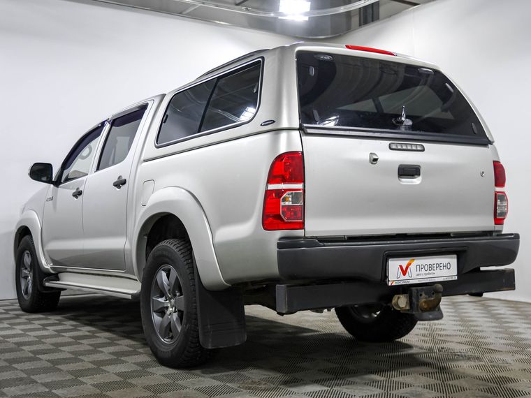 Toyota Hilux 2014 года, 106 120 км - вид 6