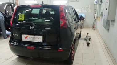 Nissan Note 2011 года, 119 900 км - вид 3