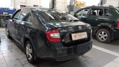 Skoda Rapid 2018 года, 172 411 км - вид 4