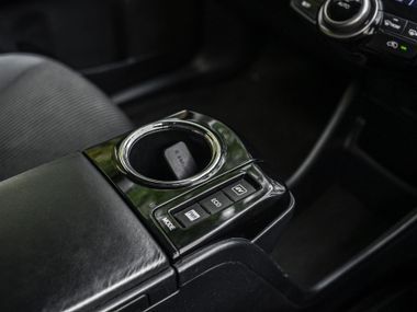 Toyota Prius Alpha 2016 года, 176 943 км - вид 7