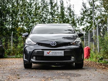 Toyota Prius Alpha 2016 года, 176 943 км - вид 3