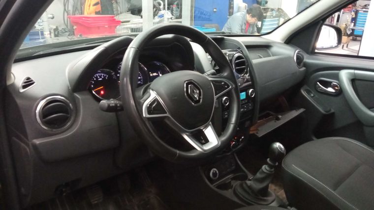 Renault Duster 2019 года, 100 180 км - вид 5