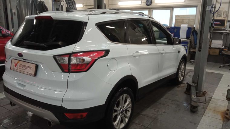 Ford Kuga 2016 года, 166 536 км - вид 3