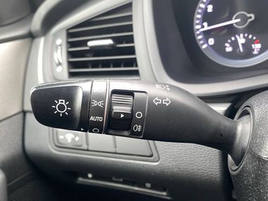 Hyundai Sonata 2018 года, 95 017 км - вид 8