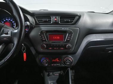 KIA Rio 2014 года, 180 170 км - вид 10