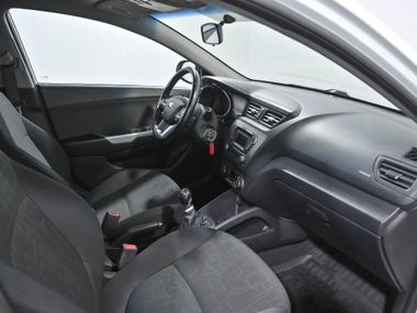 KIA Rio 2014 года, 180 170 км - вид 16