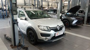 Renault Sandero Stepway 2018 года, 105 528 км - вид 3