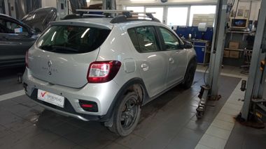 Renault Sandero Stepway 2018 года, 105 528 км - вид 4