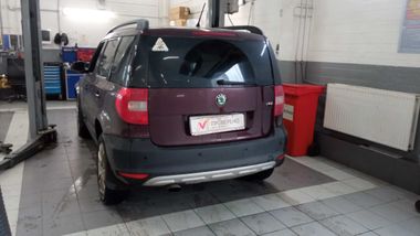 Skoda Yeti 2012 года, 272 000 км - вид 4