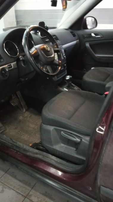 Skoda Yeti 2012 года, 272 000 км - вид 5