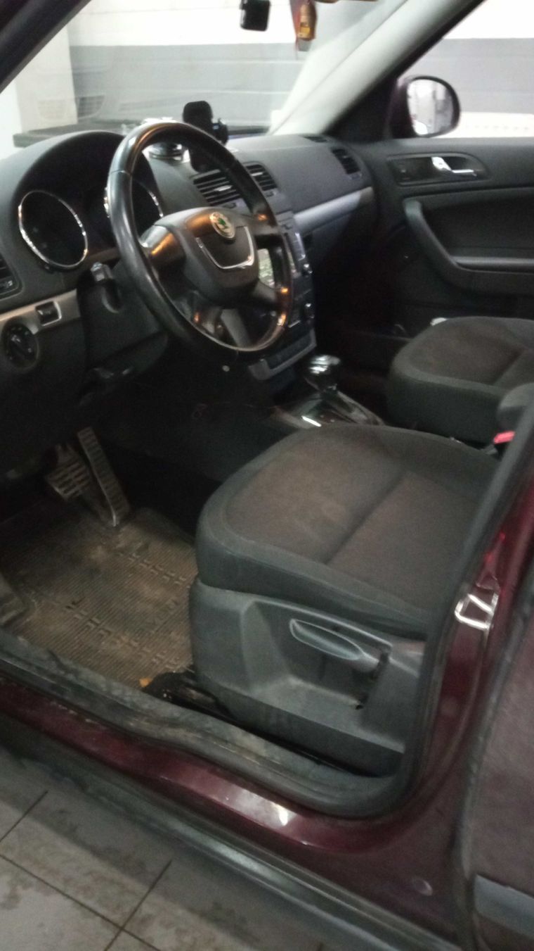 Skoda Yeti 2012 года, 272 000 км - вид 5