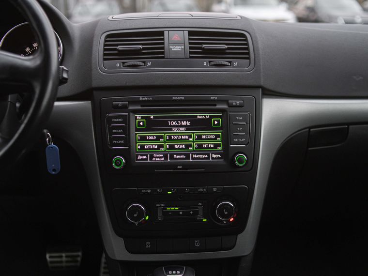 Skoda Yeti 2012 года, 272 000 км - вид 8