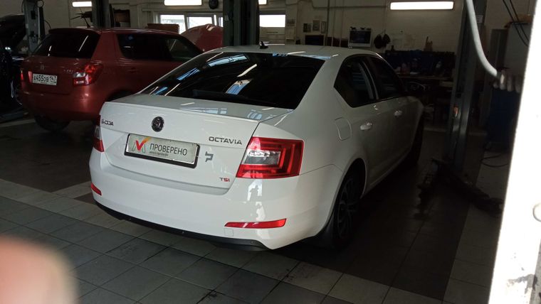 Skoda Octavia 2013 года, 144 600 км - вид 3