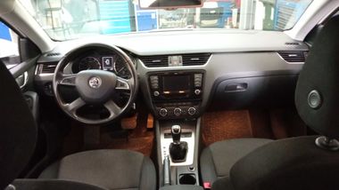 Skoda Octavia 2013 года, 144 600 км - вид 5