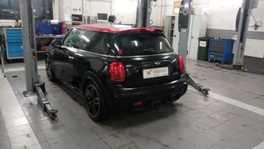 MINI John Cooper Works 2017 года, 145 000 км - вид 4