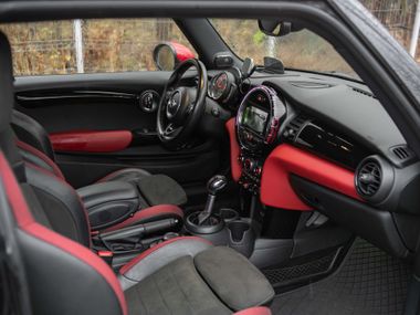 MINI John Cooper Works 2017 года, 145 000 км - вид 17