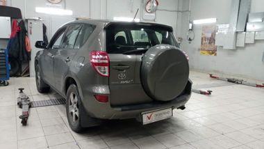 Toyota RAV4 2011 года, 170 233 км - вид 4