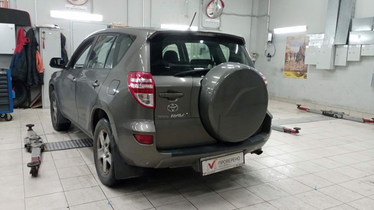 Toyota RAV4 2011 года, 170 233 км - вид 4