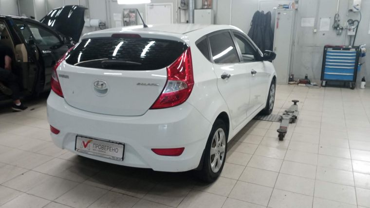 Hyundai Solaris 2014 года, 160 819 км - вид 3