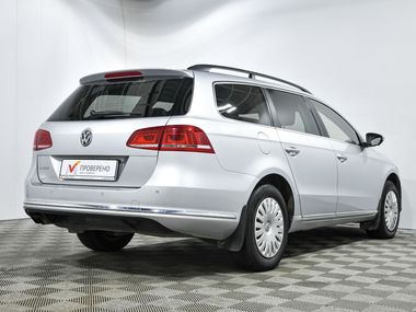 Volkswagen Passat 2013 года, 234 169 км - вид 4