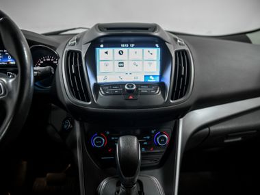 Ford Kuga 2017 года, 63 737 км - вид 9