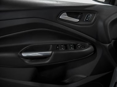 Ford Kuga 2017 года, 63 737 км - вид 13