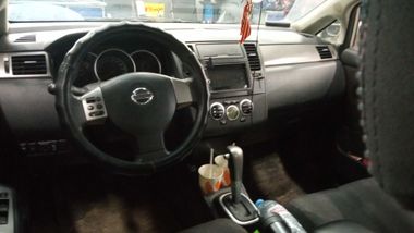 Nissan Tiida 2010 года, 229 000 км - вид 5