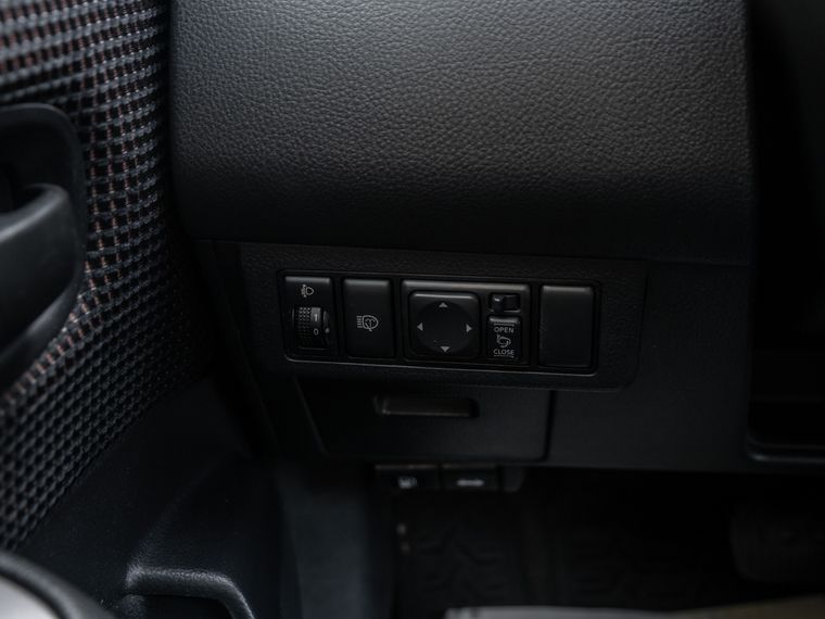 Nissan Tiida 2010 года, 229 000 км - вид 12
