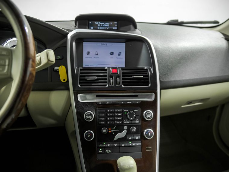 Volvo XC60 2010 года, 231 700 км - вид 9