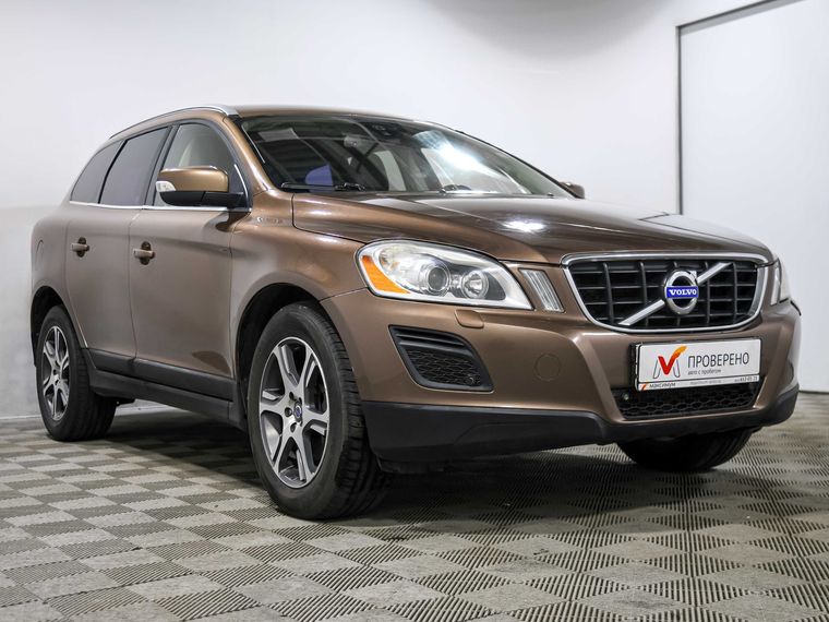 Volvo XC60 2010 года, 231 700 км - вид 3