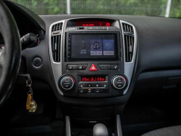 Kia Ceed 2011 года, 182 914 км - вид 9