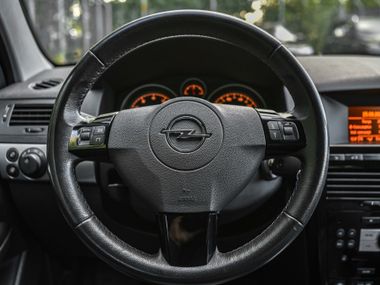 Opel Astra 2011 года, 185 142 км - вид 6