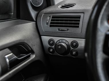 Opel Astra 2011 года, 185 142 км - вид 10