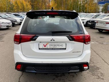 Mitsubishi Outlander 2022 года, 25 км - вид 6