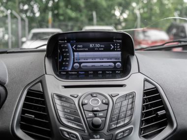 Ford EcoSport 2015 года, 186 977 км - вид 6