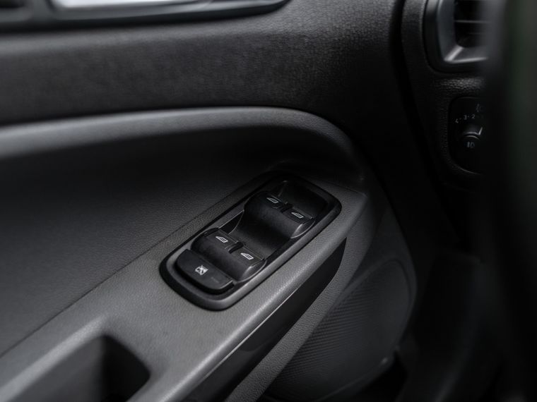 Ford EcoSport 2015 года, 186 977 км - вид 10