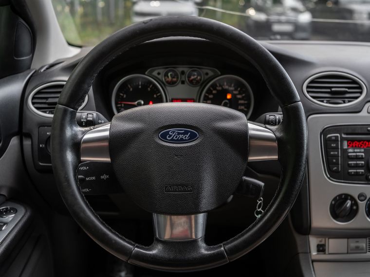 Ford Focus 2010 года, 270 450 км - вид 6