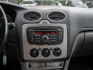 Ford Focus 2010 года, 270 450 км - вид 7