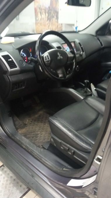 Mitsubishi Outlander 2011 года, 155 172 км - вид 5