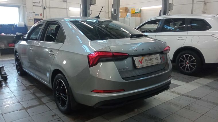 Skoda Rapid 2020 года, 80 970 км - вид 4