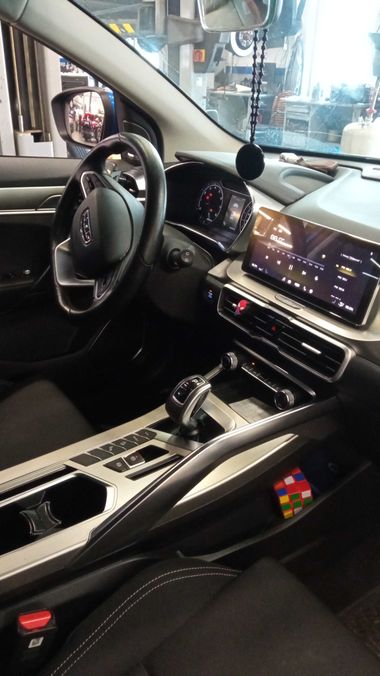 Geely Coolray 2020 года, 85 404 км - вид 5