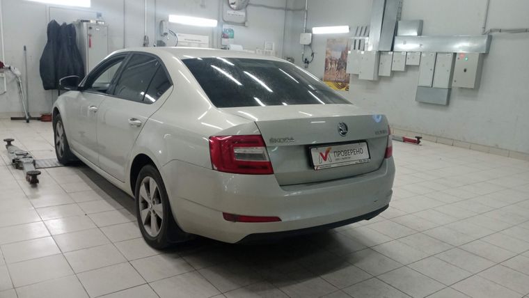 Skoda Octavia 2014 года, 152 903 км - вид 4