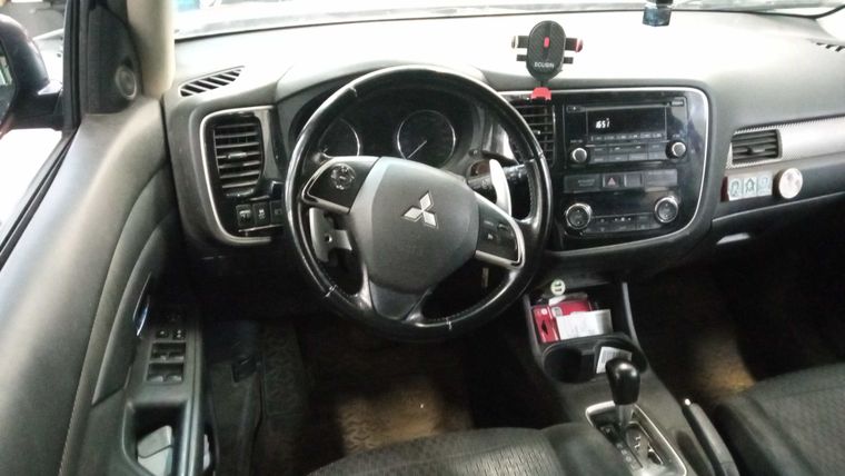 Mitsubishi Outlander 2012 года, 320 027 км - вид 5