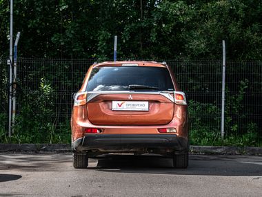 Mitsubishi Outlander 2012 года, 320 027 км - вид 4