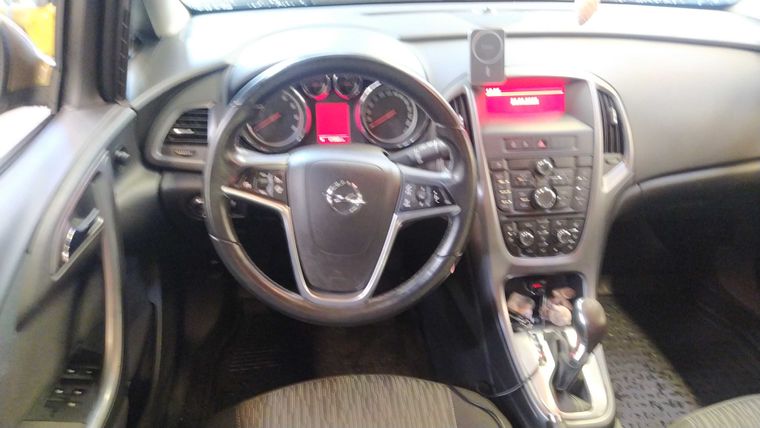 Opel Astra 2012 года, 173 965 км - вид 5
