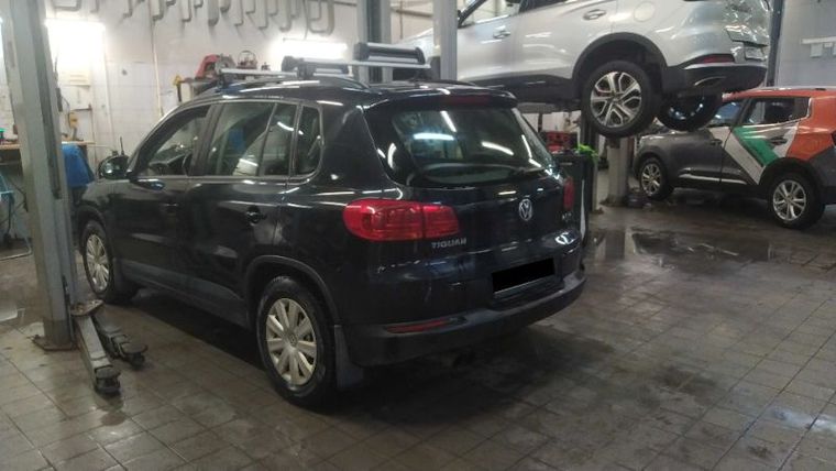 Volkswagen Tiguan 2012 года, 244 563 км - вид 4