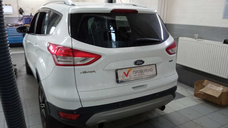 Ford Kuga 2014 года, 151 660 км - вид 4