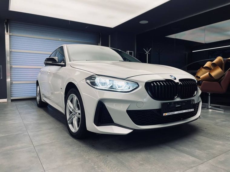 BMW 1 серия 2021 года, 58 980 км - вид 3