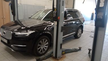 Volvo XC90 2016 года, 148 399 км - вид 4