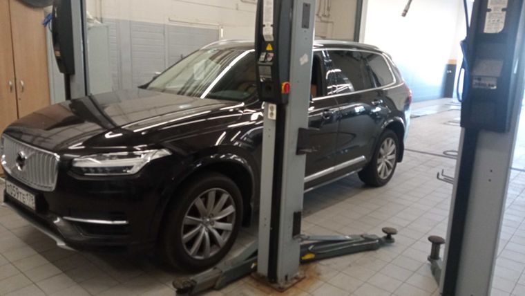 Volvo XC90 2016 года, 148 399 км - вид 4